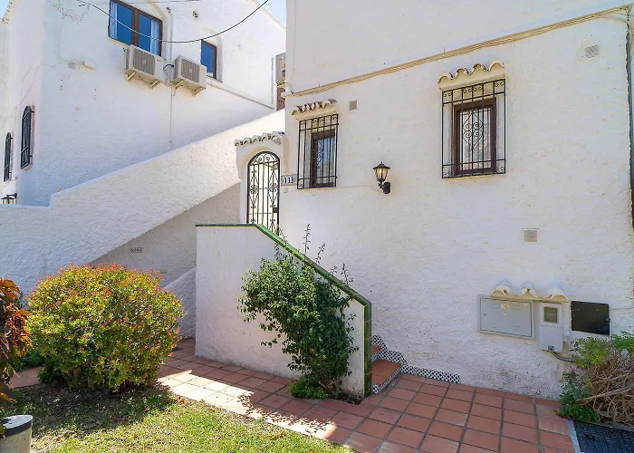 Naranjos 11b Capistrano Casasol 公寓 *