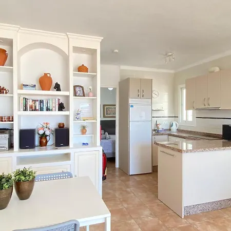 Naranjos 11b Capistrano Casasol * Nerja